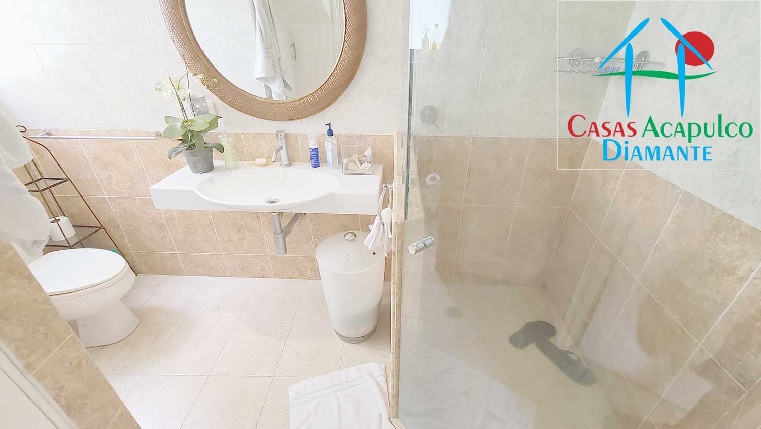 Laureles 1001 y 1002 - Recámara cinco 5